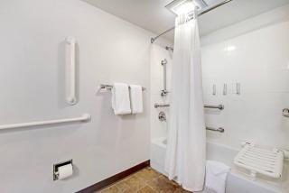 MainStay Suites St Louis - Galleria - 2
