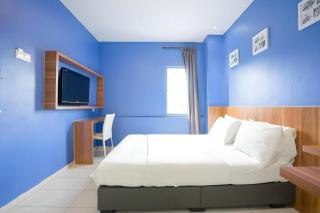 Cappuccino Hotel @ Mount Austin - 1