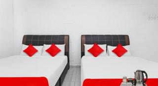 OYO 90873 Travellers Inn - 1