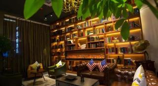 James Joyce Coffetel·Kaifeng Drum Tower - 9