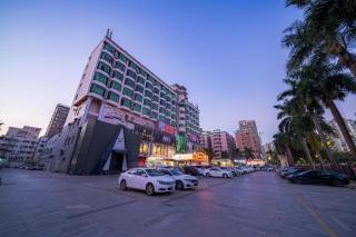 Xicheng Administrative Apartment (Shenzhen North Station Longhua Yifangcheng Branch) - 1