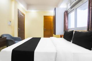 Super Collection O Sector 44 Near Botanical Garden formerly Hotel Culture - 9