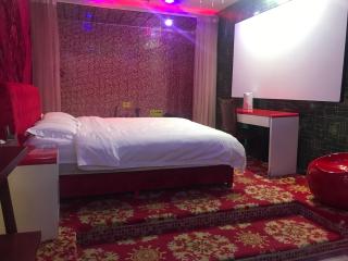 星梦酒店 广州珠江夜游广州塔中大码头滨江东路地铁站店 - 5