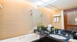 Broadcasting Tower Beijing Hotel - 8