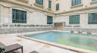 CP Peninsula Hotel - 6