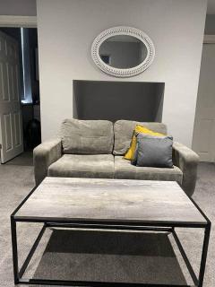 Chic Maidstone Getaway - 4