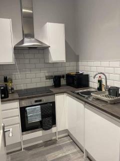 Chic Maidstone Getaway - 2