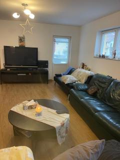 Günstige und komfortable Wohnung in Regenstauf - 0