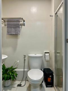 JR Studio Luxe 1824 at Princeton Residences - 8