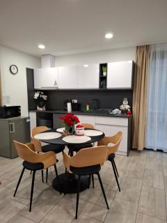 ÚJ - Emili Apartman Miskolctapolca - 27 főre - 5