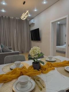 Евродвушка Crystal шаг до метро, сердце города - 3