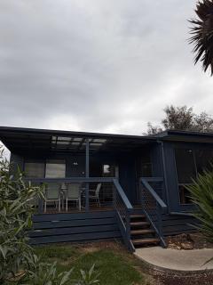 Baiti Cowes - close to great coffee and the beach - 9