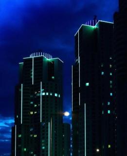 28th Floor Sky City View Apartment - 6