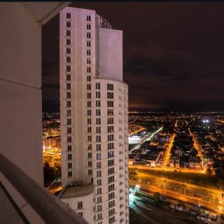 28th Floor Sky City View Apartment - 8