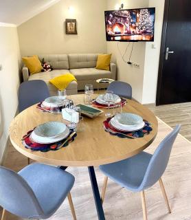 1BR Apartment Near Gondola with Parking - 9