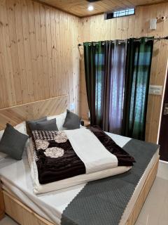 Shreyaksh Chopta Valley Resort - 5