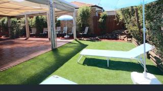 Canberra Stylish Retreat - 2