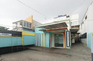 TwoSpaces Living at Keputran Homestay - Surabaya - 9