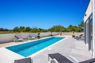 Villa Karolina by Villa Plus - 8