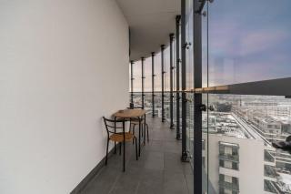 Sky Apartments Wola Tower - 9