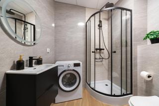 Sky Apartments Wola Tower - 2