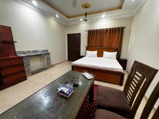 Mashal Guest House Islamabad - 1