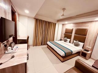 Hotel Ganga Ashoka- 100m from Ganga Ghat - 5