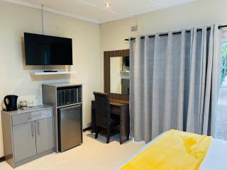 Flamingo B and B - 6