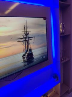 Neat Retreat - 2BHK WiFi-Netflix-AC-Geyser E-11 Islamabad - 6