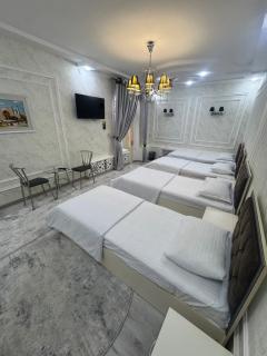 Abubakir Guests House - 8