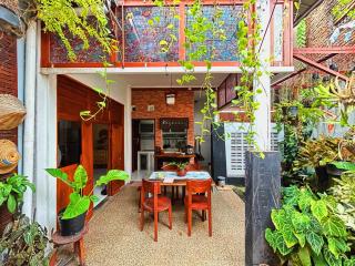 Kayuwangi by Suasana Villa - 9