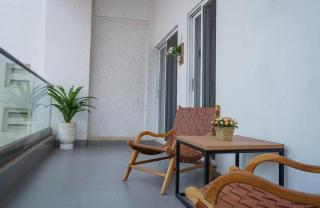 Stylish Two bedroom Apartment - 4