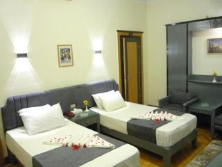 Grand Hotel Cairo - 3