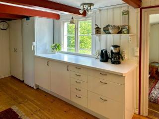 18Th Century House With Glass Porch In Småland - 6