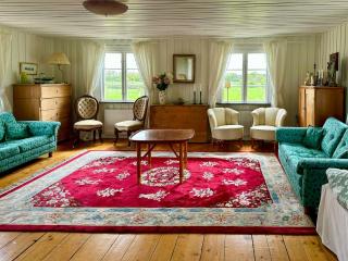 18Th Century House With Glass Porch In Småland - 1