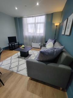 Modern New Build 2 Beds, Sofa Bed, Parking - 2