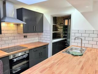 Cromwell House - 2 parking spaces - 1