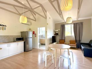 Beachside Cabin No 2 at Island Beach - 8