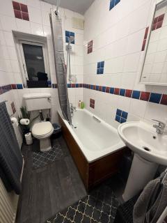 Your Comforting Home Minutes from Wembley Stadium - 3