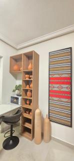 Modern Omani Inspired Apartment in Muscat - 5