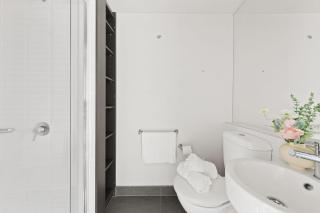 Comfy City Apt Beside Queen Victoria Market - 5