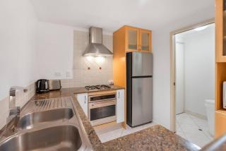 The Lakes Escape - Resort Living by Botanic Gardens - 2