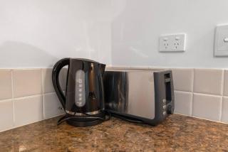 The Lakes Escape - Resort Living by Botanic Gardens - 3