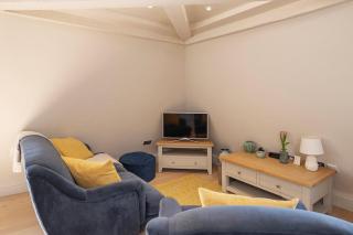 Stylish Georgian Apartment in Centre of Bath - 4