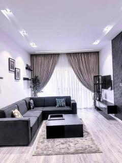 Luxury 3 Bedroom Family Apartment in Oniru, VI - Swimming Pool, PS5 & 237 Power Supply in all Secure Estate - Close to Landmark Beach - Near Four Points by Sheraton - 0