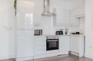 The Regency | Seafront Lux Apartments! - 5