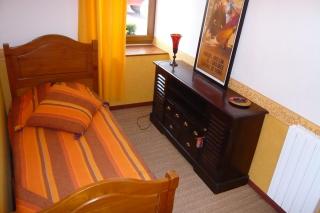 Maison de vacances dans grand jardin arboré à La Chapelle-Saint-Fray proche Le Mans Sarthe, Pays-de-la-Loire - 1