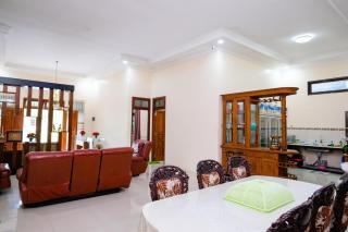 RedDoorz Near Monjali Yogyakarta - 8