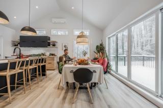 Legendary Private Hot Tub Games & Ski - 6