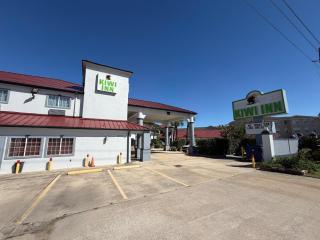 Kiwi Inn Capital O Houston - Hwy 249 - 5